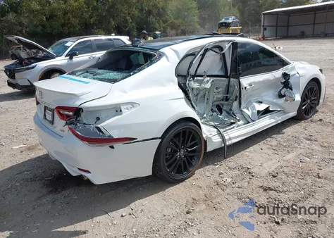 2022 Toyota Camry Xse z USA, uszkodzony, nr VIN 4T1K61AK6NU023307